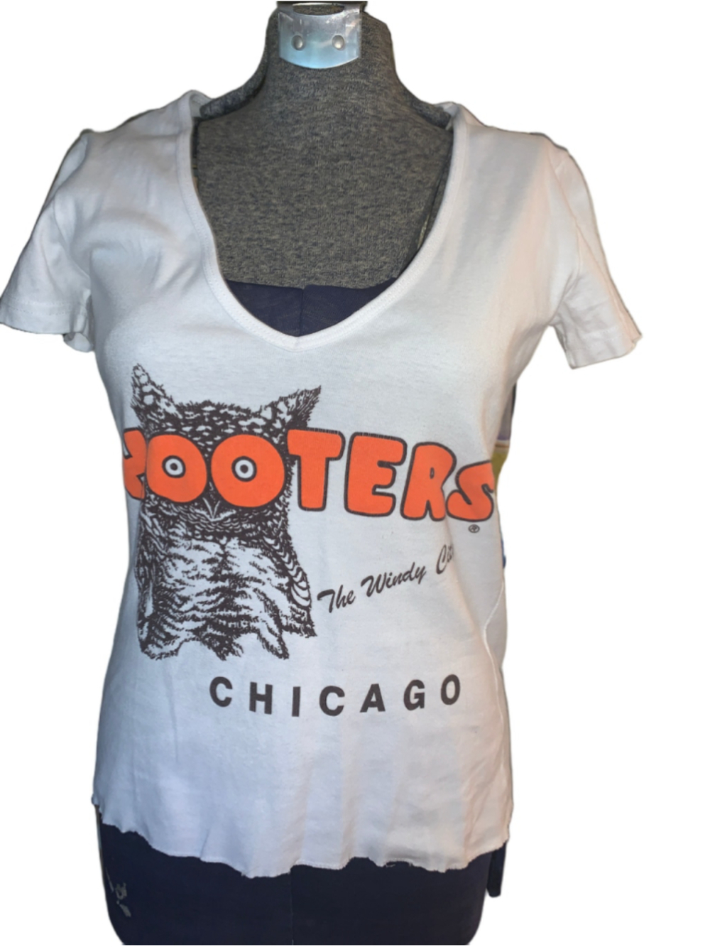 Women's In Your Face Apparel Hooters Chicago Graphic Tee White Size M